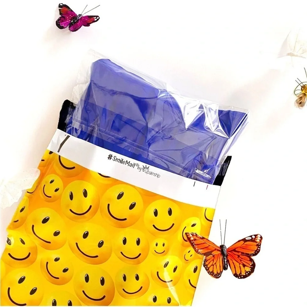 20 (10” x 13”) Smiley Face Poly Mailers Poly Bags